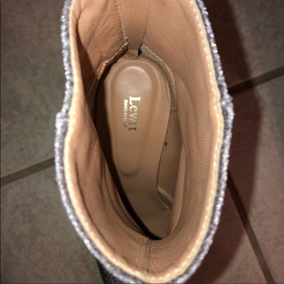 Lewit Lanzo Booties Grey Embossed Velvet. - Picture 7 of 7